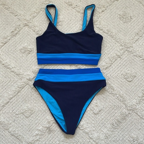 New Beach Riot Bikini Set - Picture 3 of 4